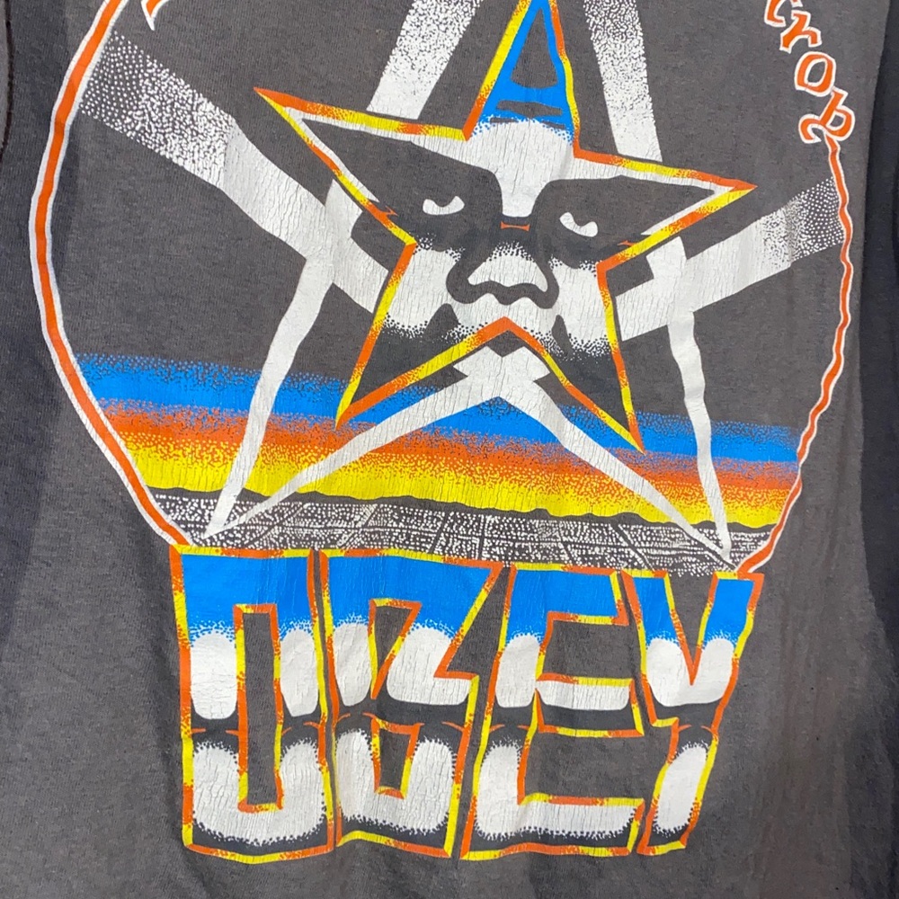 Obey size, large, gray, short sleeve graphic T-shirt - Picture 6 of 6